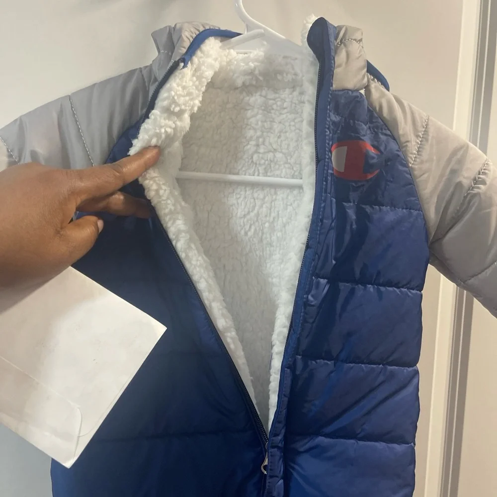 Champion Blue Puffer  Size 6M - Picture 3 of 4